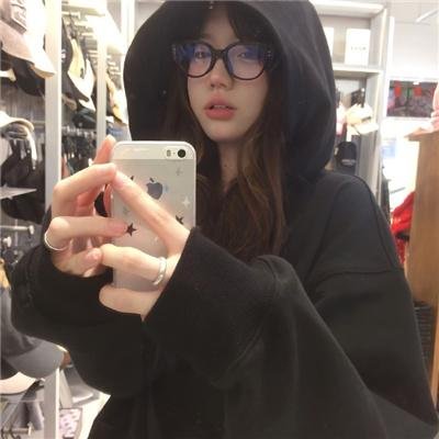 活阎王的软萌小甜包